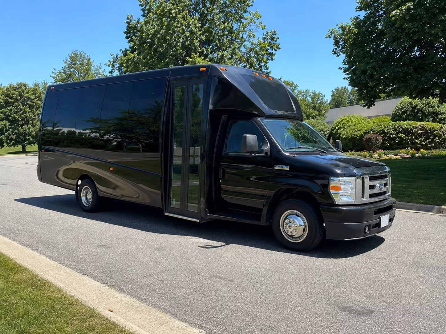 rent a west covina prom party bus or charter bus today